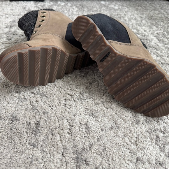 Sorel Women's Joanie Sweater Boot - Olive Black - Picture 9 of 10